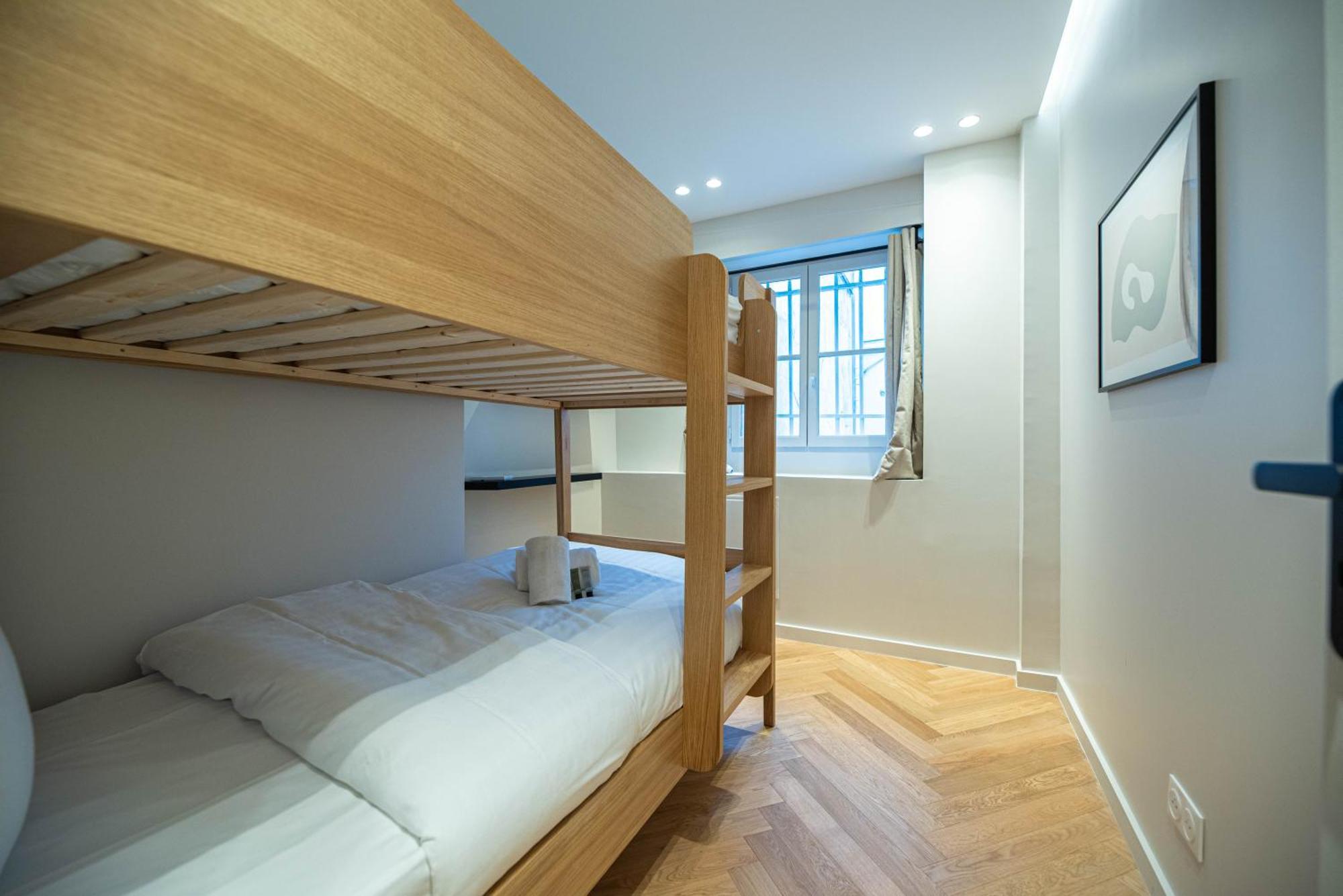 Luxury Apartments In Paris Center Room photo